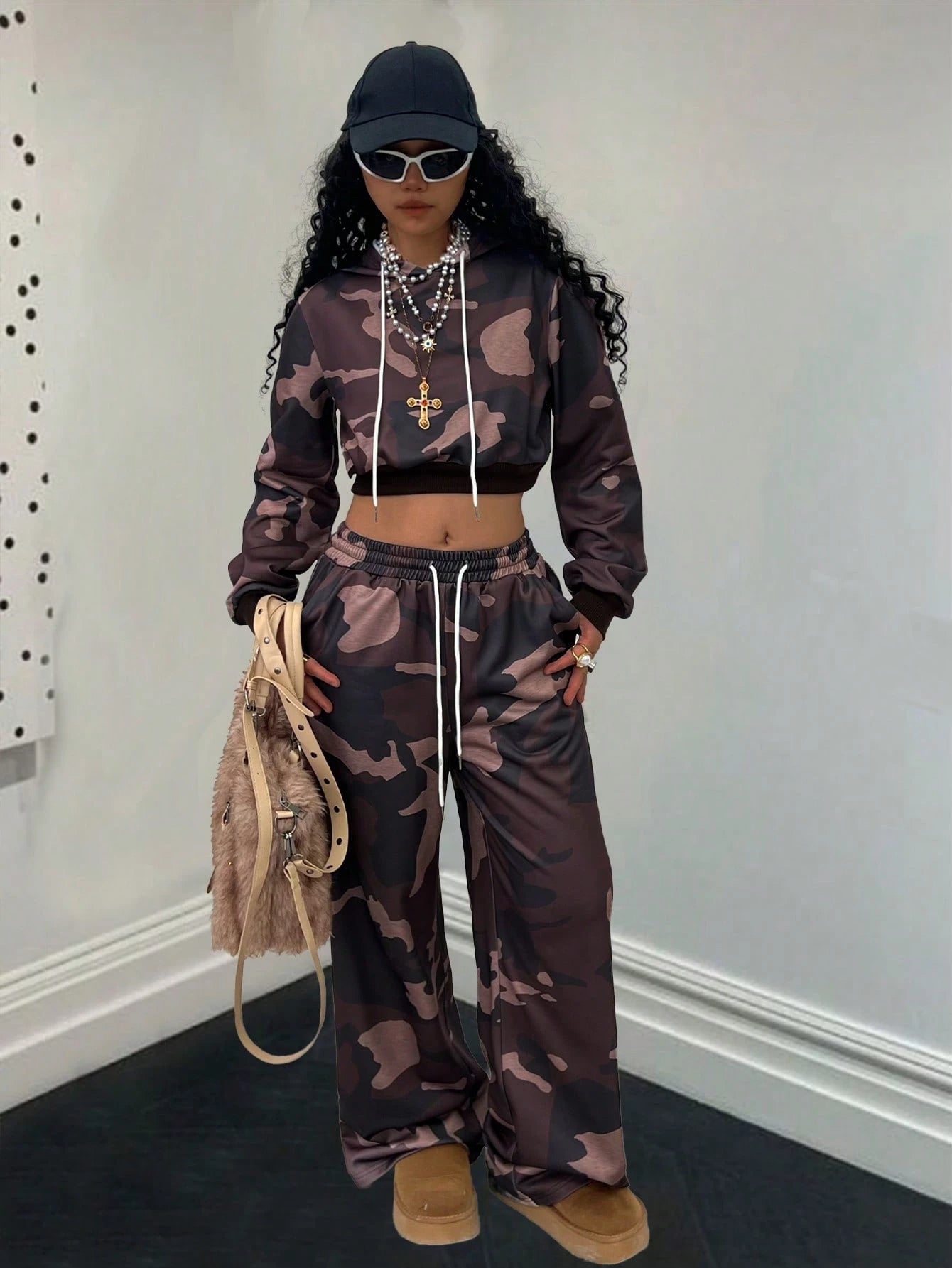 Fitted Cropped Hoodie Raglan Long Sleeve Pullover + Slant Pocket Casual Pants Set